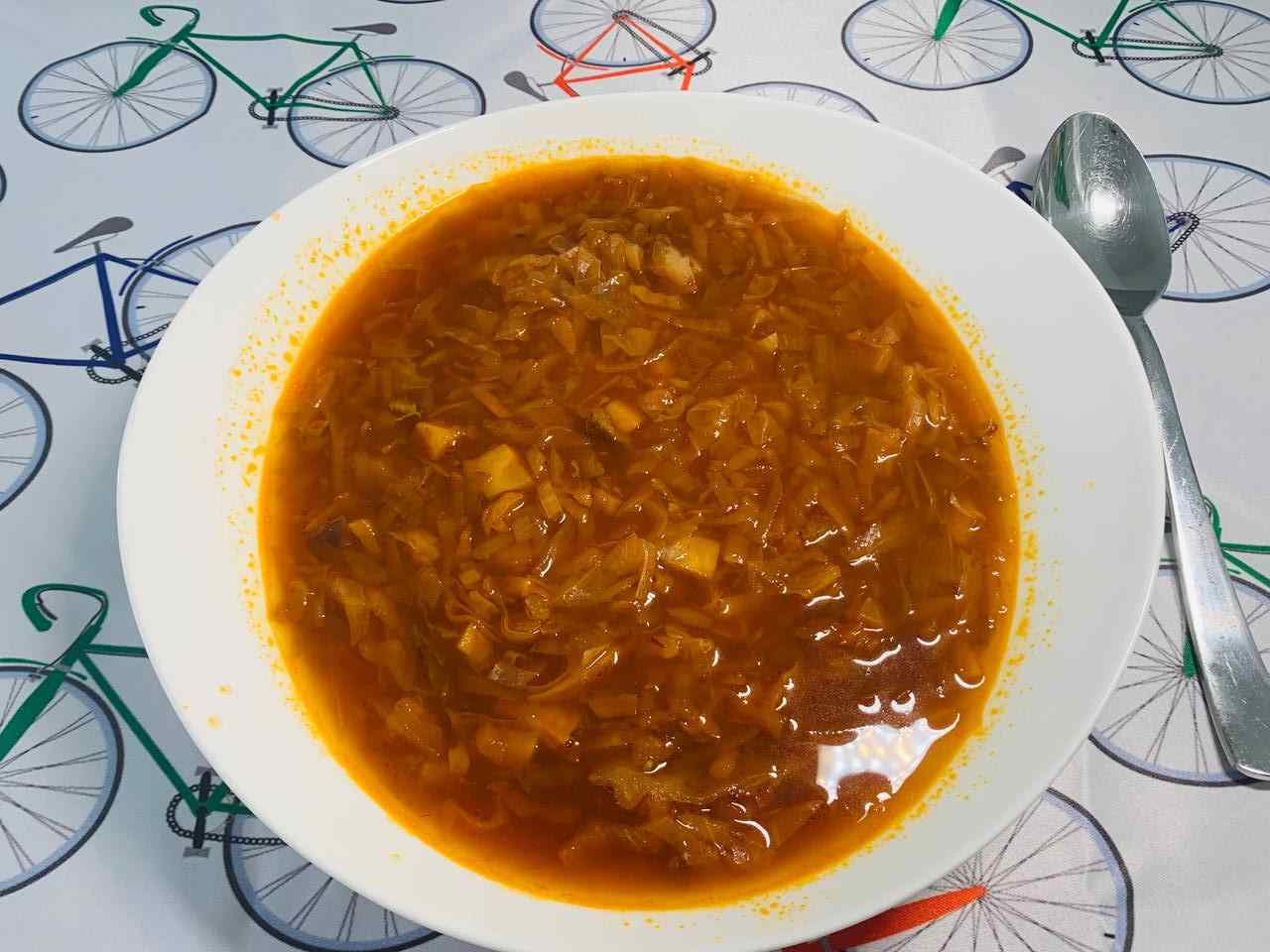 Borschtsch ohne Kartoffeln - Low Carb/ Keto