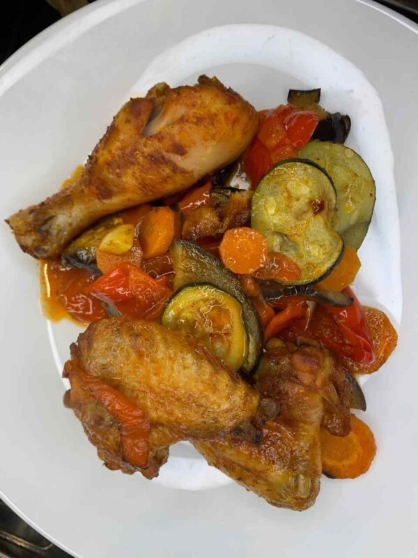Hähnchenteile mit Gemüse im Ofen - Low Carb/Keto