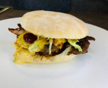 Barbecue-Cheese-Bacon Burger