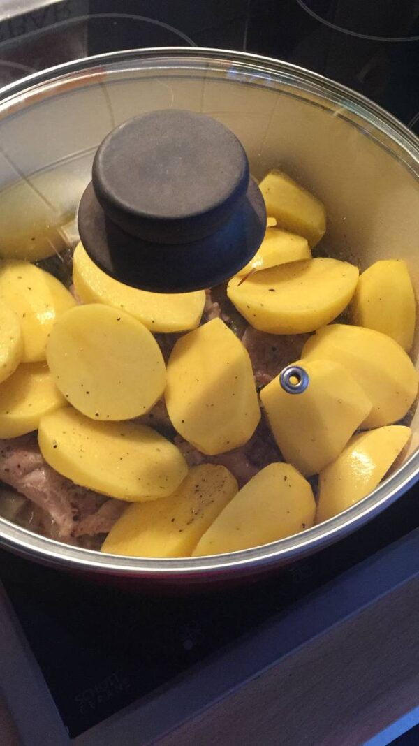 Rippchen mit Kartoffeln geschmort - Rezept