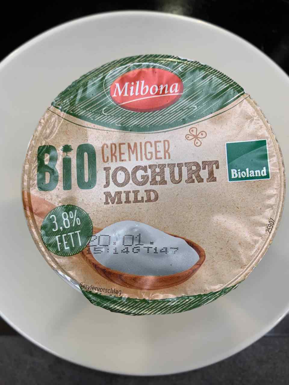 Bio Joghurt mit 3,8 Prozent Fett