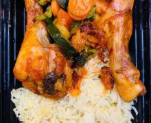 Hähnchen Unterschenkel mit Reis und Gemüse Meal Prep Box